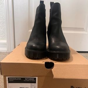 Dr. Martens Airwair Magdalena